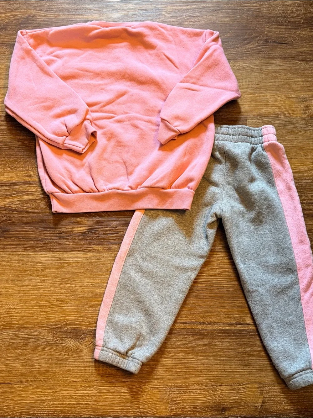 🌸 Nike Girls Pink & Gray Fleece Jogger Set 4T 💖